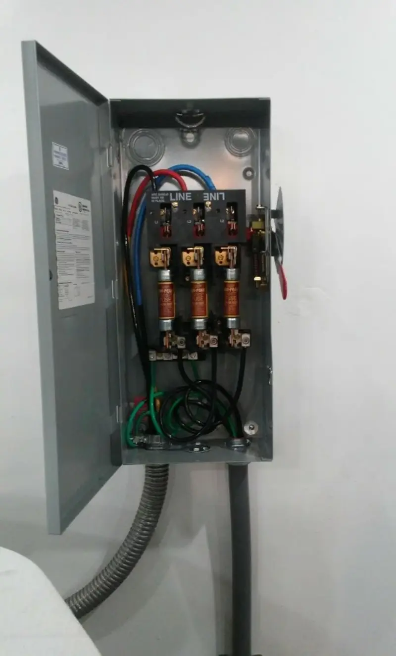 Three-phase disconnect switch installed for Electrical Wiring & Rewiring in Jonesboro